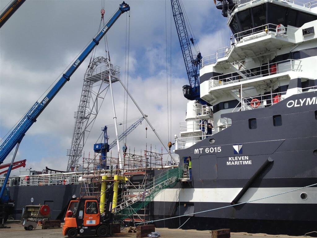 Ombouw Olympic Commander