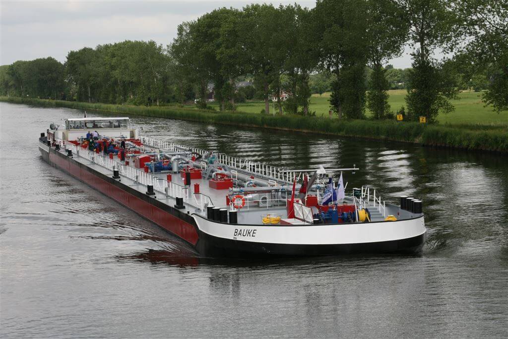 Bauke (binnenvaart tanker)