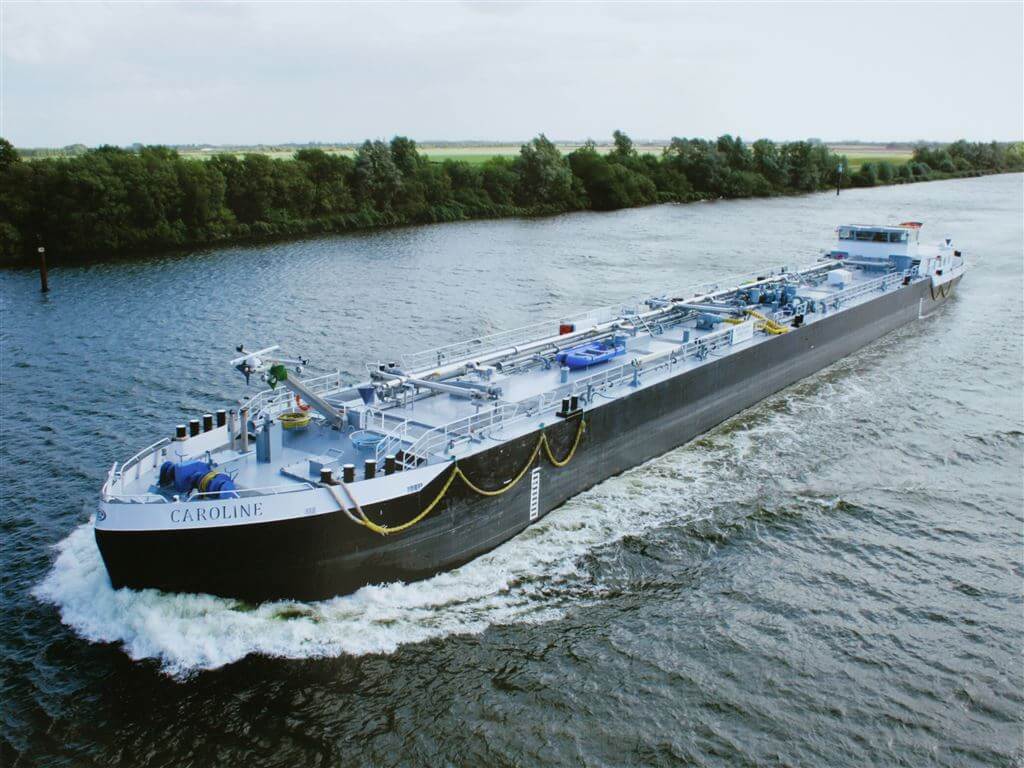 Caroline (binnenvaart tanker)