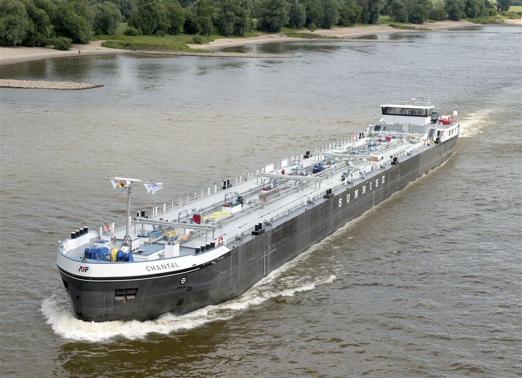 Chantal (binnenvaart tanker)