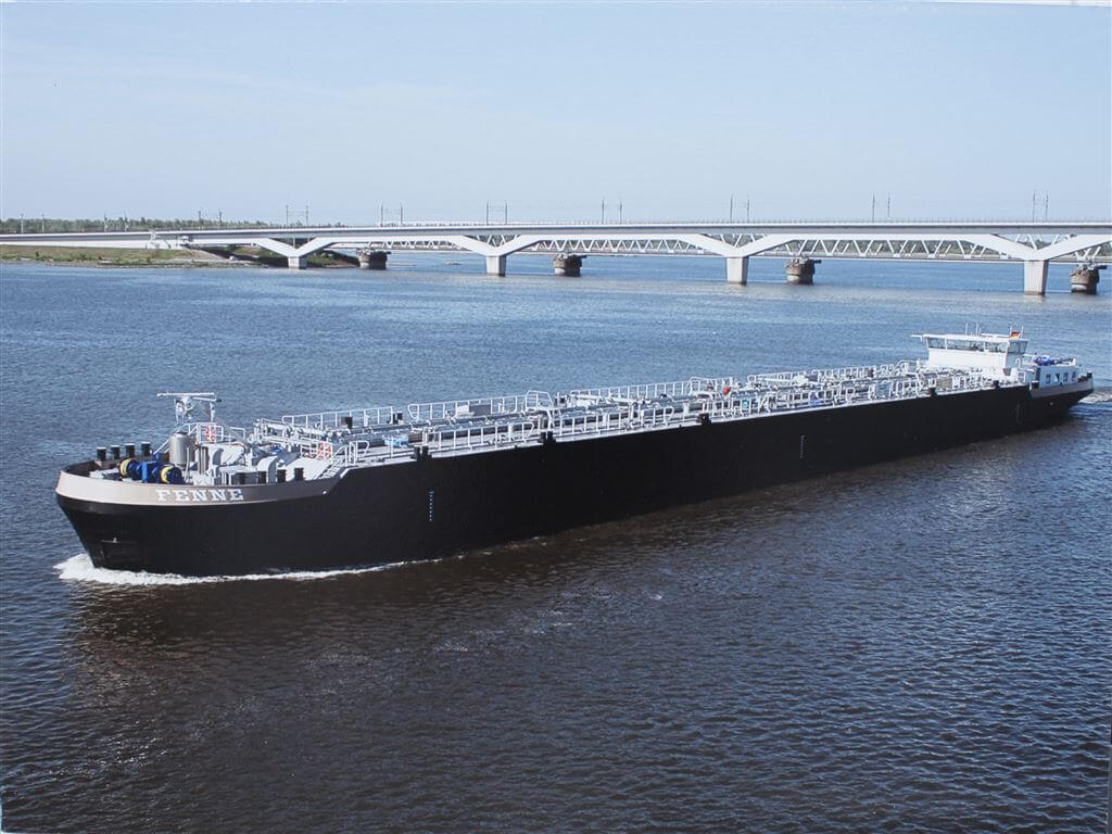 Fenne (binnenvaart tanker)