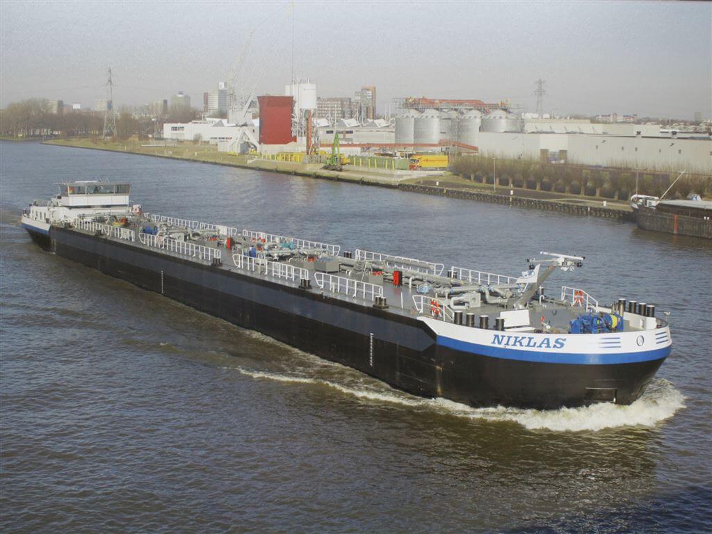 Niklas (binnenvaart tanker)