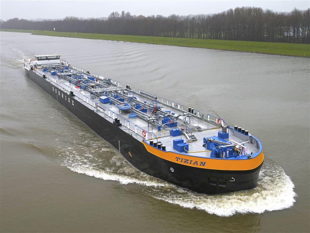 Tizian (binnenvaart tanker)